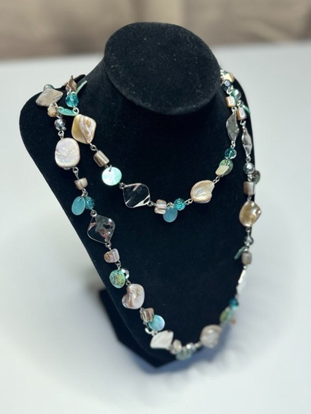 Lia Sophia Ocean Air Necklace Genuine Abalone Mother of Pearl Blue Glass 46 NWOT